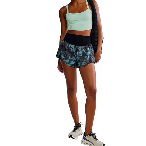 free people movement Pants - FP Movement Carpe Diem Midnight Floral Shorts Medium NWT High Rise Run Yoga